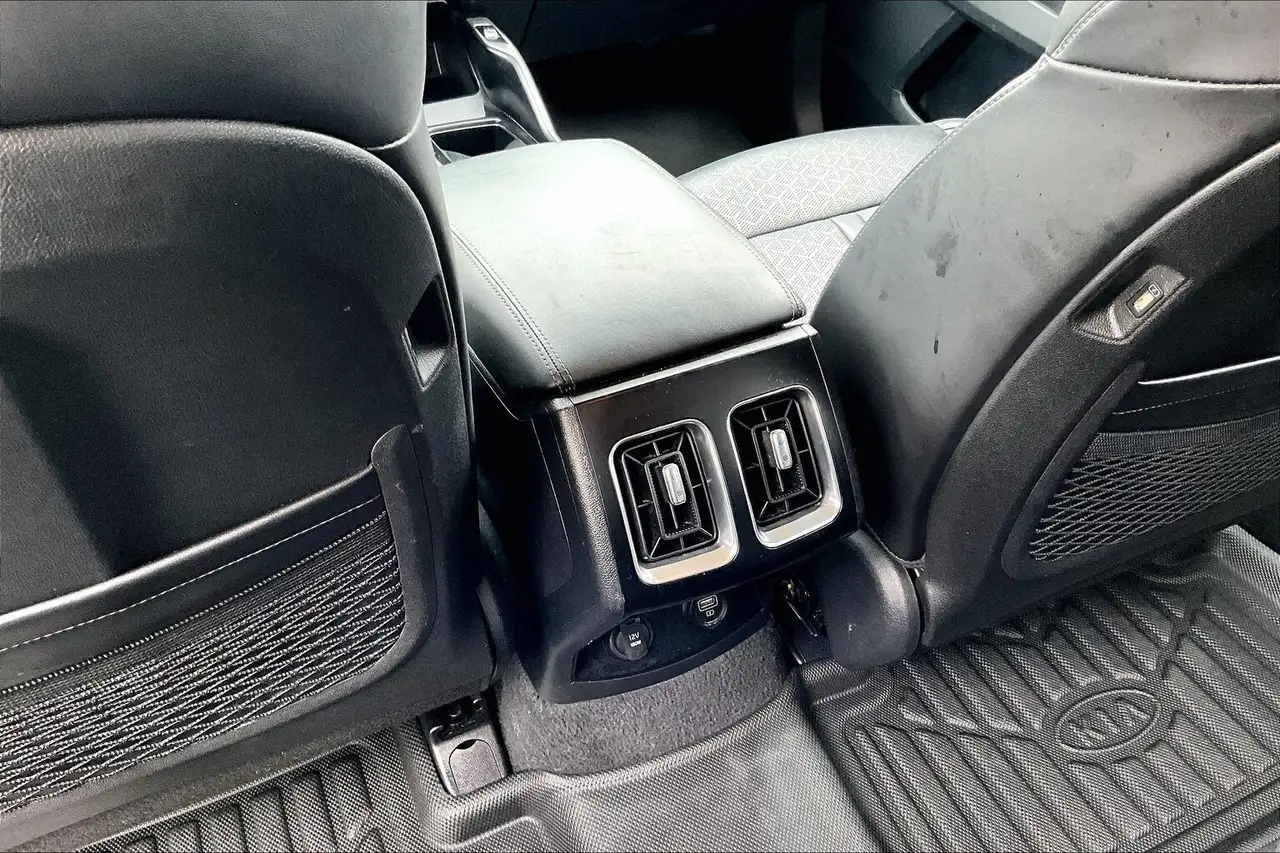 Kia Sorento снимка Kia Sorento