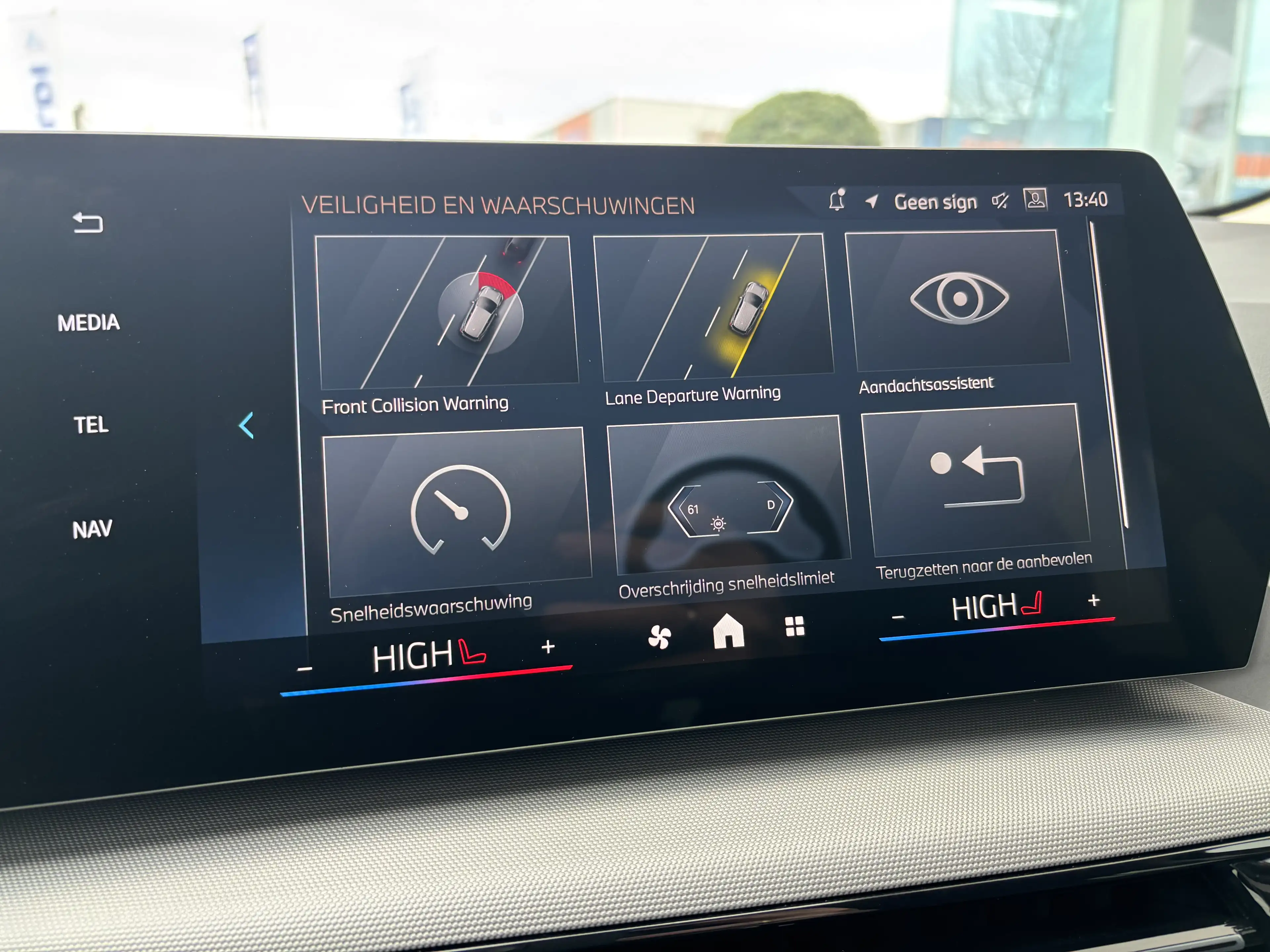BMW 216 i Trekhaak AdapiveLED Zetelverw. KeylessGo — photo 14