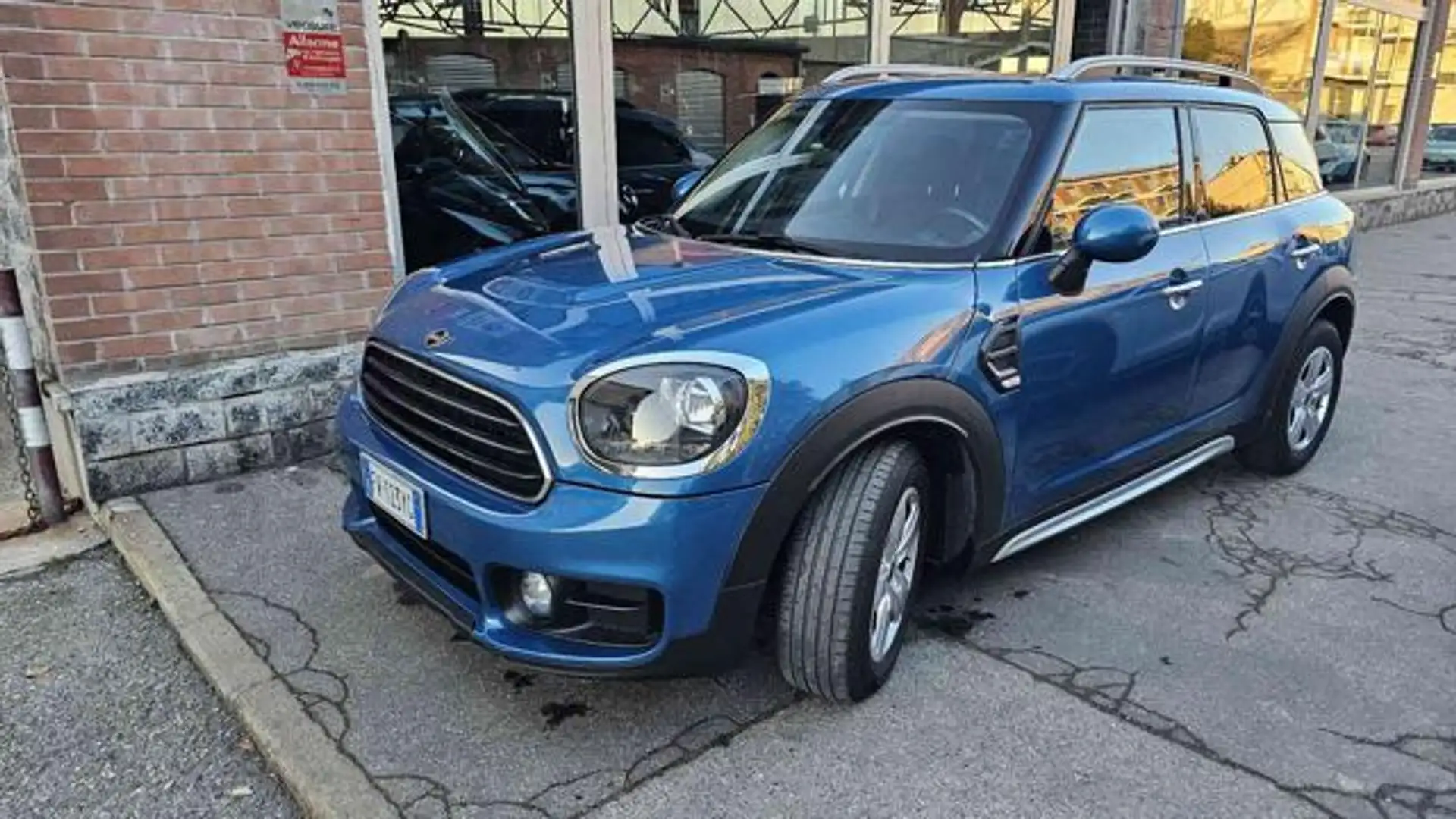 MINI One D Countryman Mini 1.5 One D Countryman iva Синій - 1