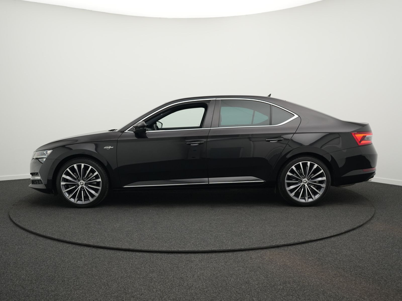 Skoda Superb L&K 2.0TSI 4x4 DSG *DCC*LED*NAVI*ACC*19"* — photo 10