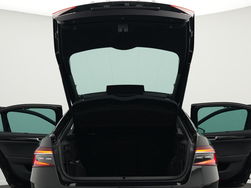 Skoda Superb L&K 2.0TSI 4x4 DSG *DCC*LED*NAVI*ACC*19"* — photo 15