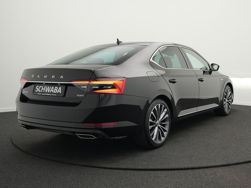 Skoda Superb L&K 2.0TSI 4x4 DSG *DCC*LED*NAVI*ACC*19"* — photo 3