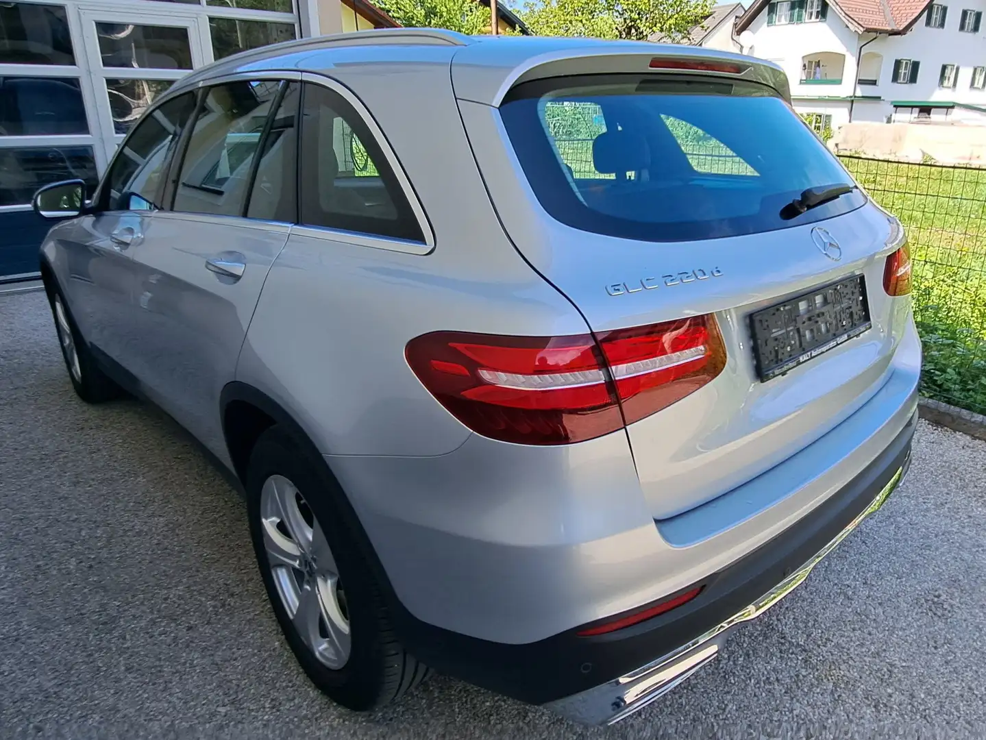 Mercedes-Benz GLC 220 GLC 220d 4MATIC Aut. Silber - 2