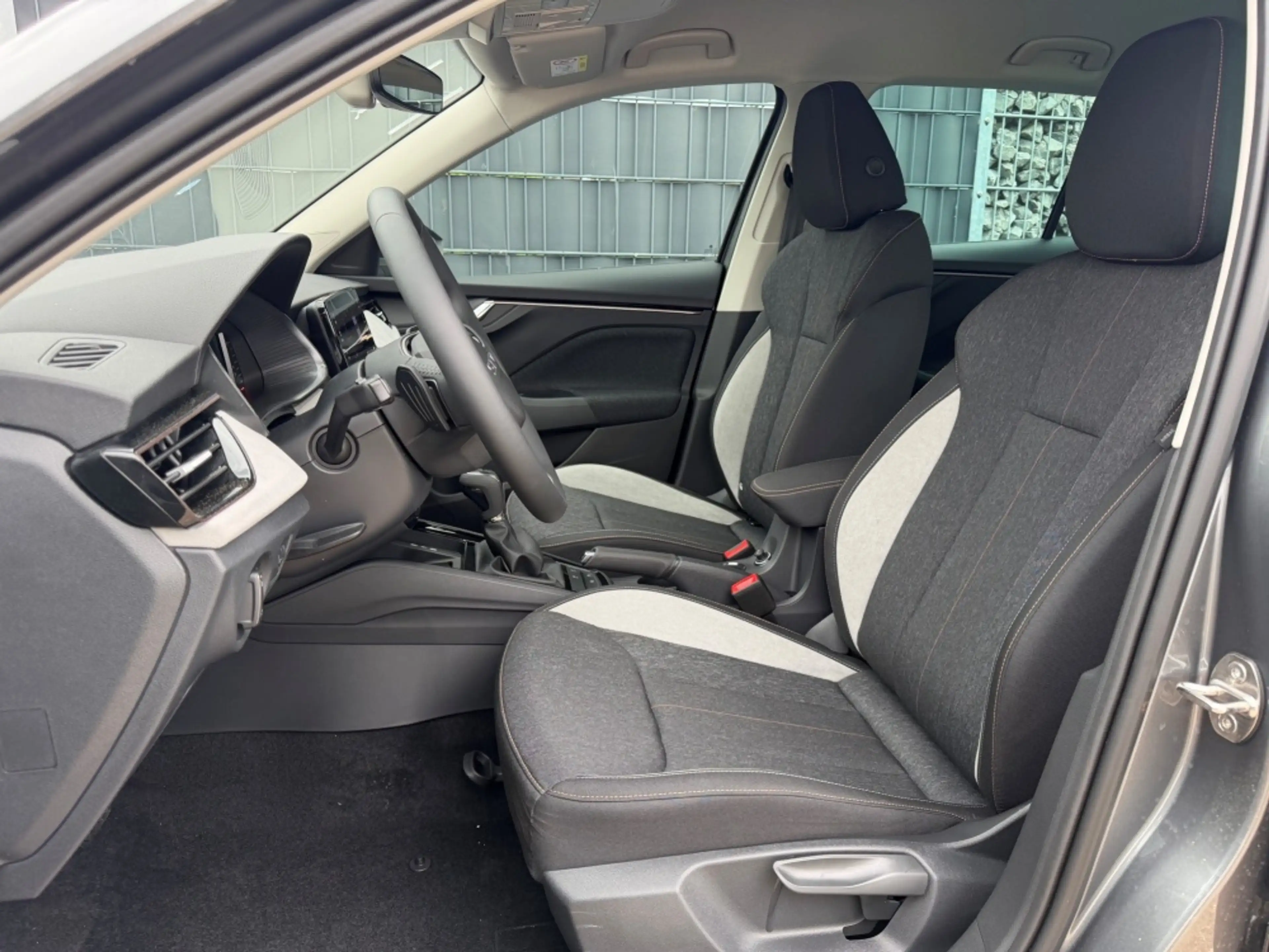Skoda Kamiq 1.5 TSI DSG 130 Jahre Premium EHK 5JG — photo 8