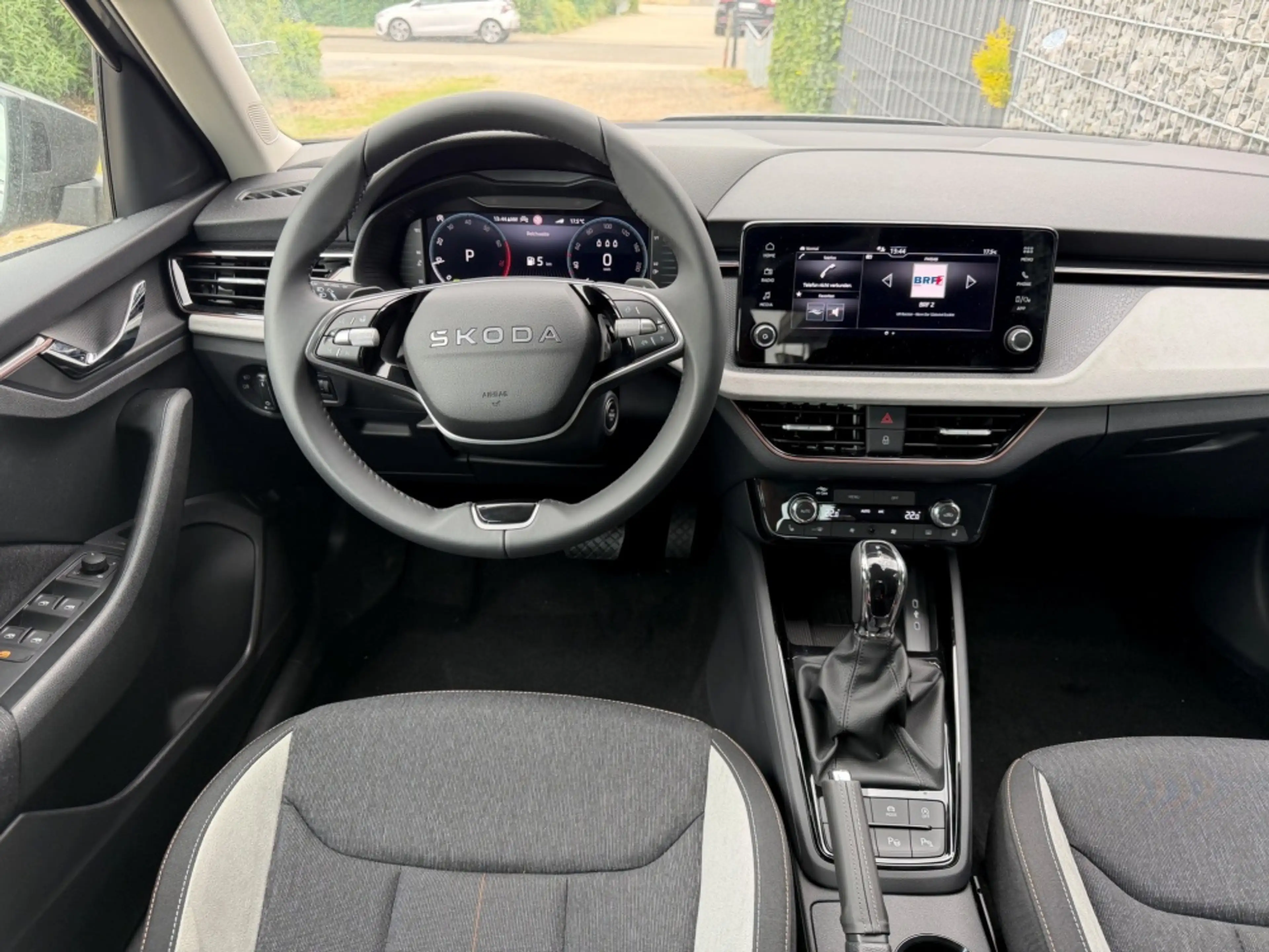 Skoda Kamiq 1.5 TSI DSG 130 Jahre Premium EHK 5JG — photo 9
