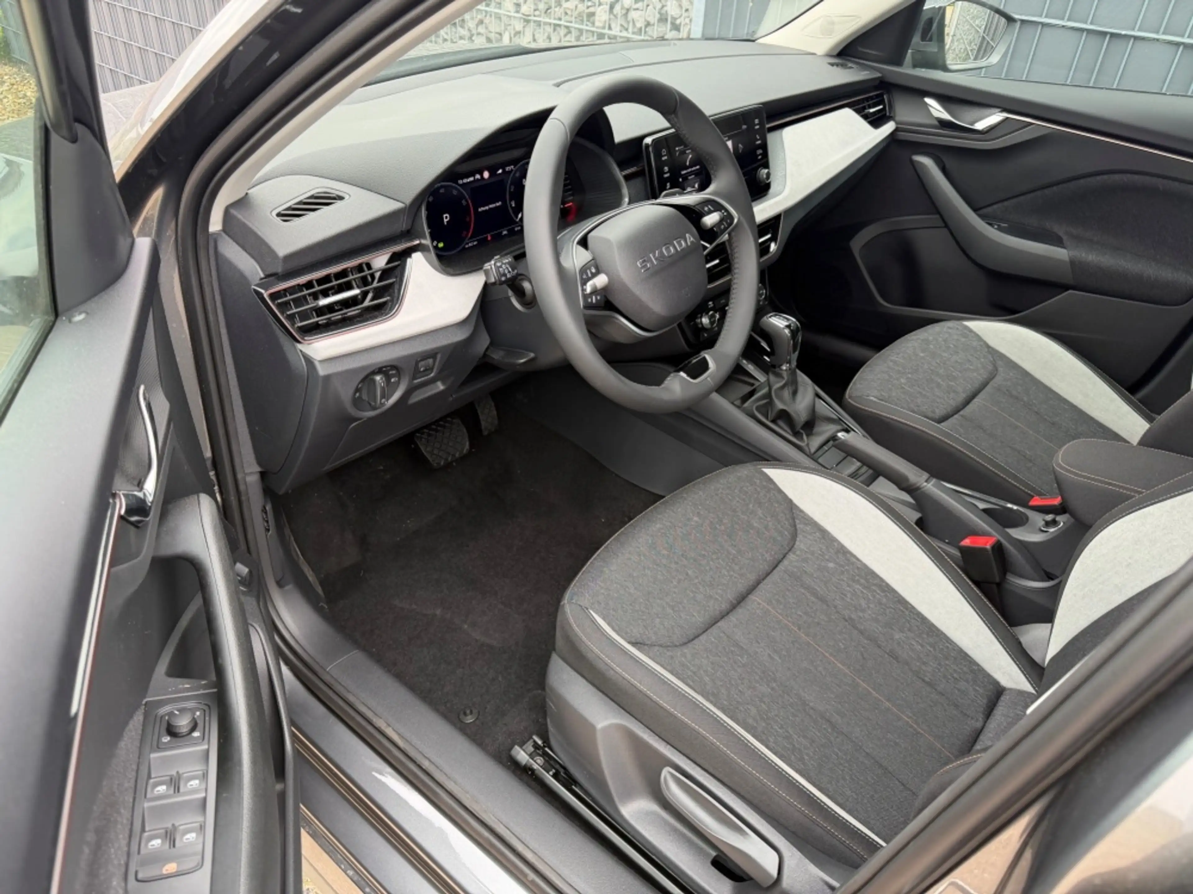 Skoda Kamiq 1.5 TSI DSG 130 Jahre Premium EHK 5JG — photo 7