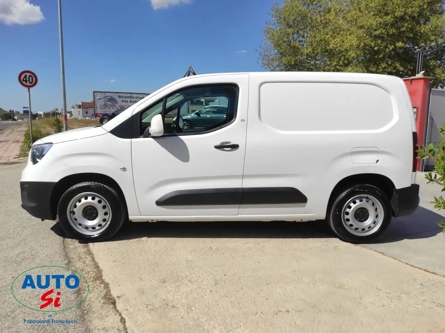 Opel Combo Cargo 1.5 Diesel - 100cv 3 POSTI Blanc - 2
