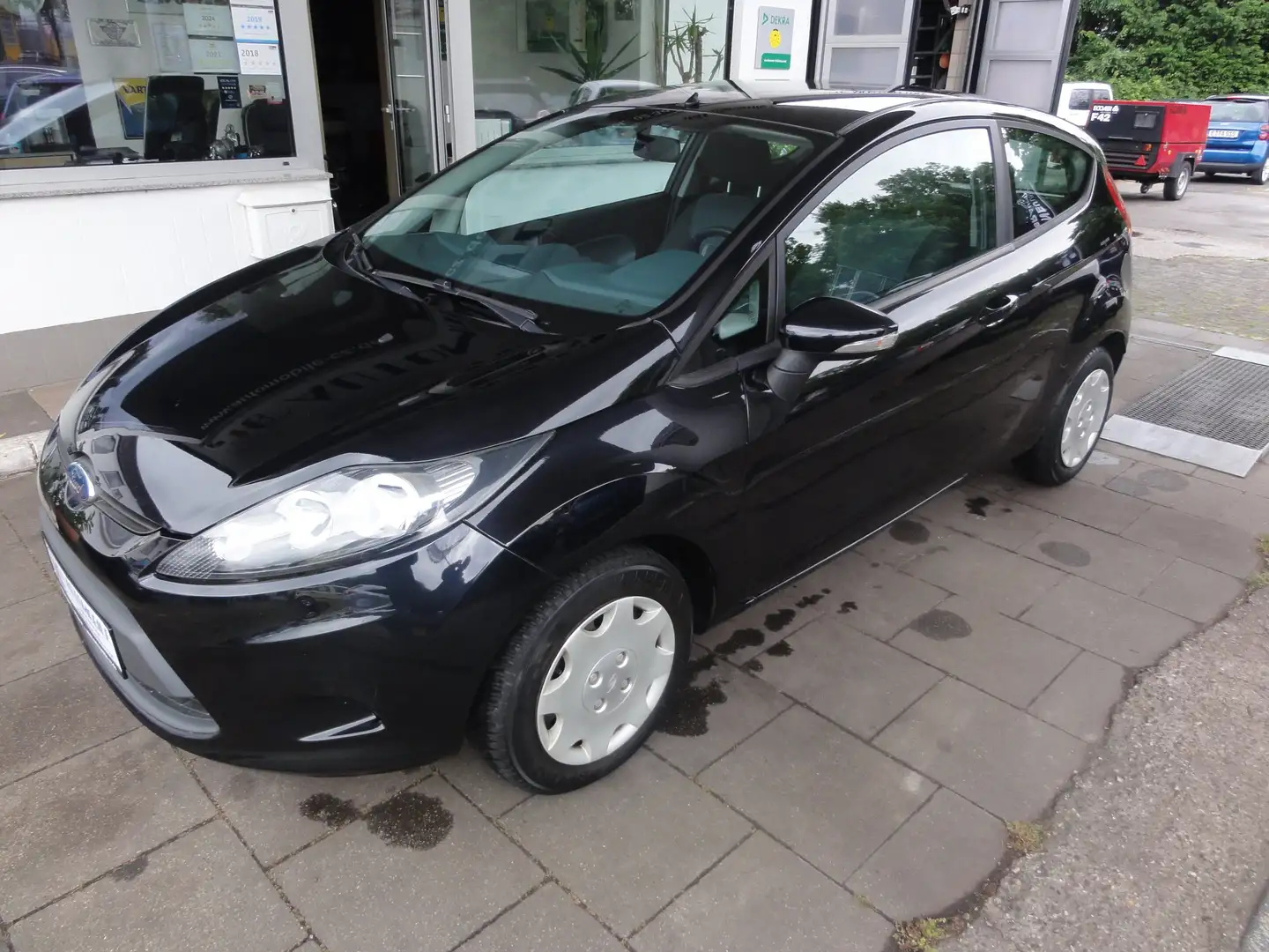 Ford Fiesta Trend / 1 Hand Schwarz - 1