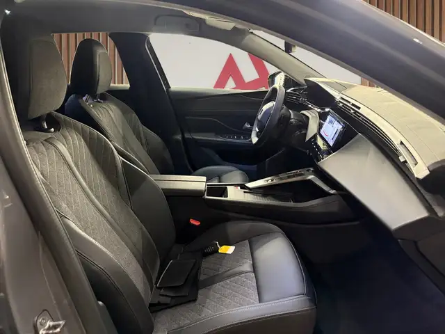 Peugeot 408 view 20