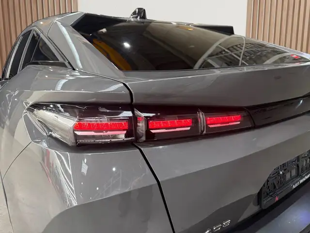 Peugeot 408 view 9