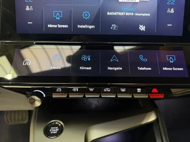 Peugeot 408 view 15