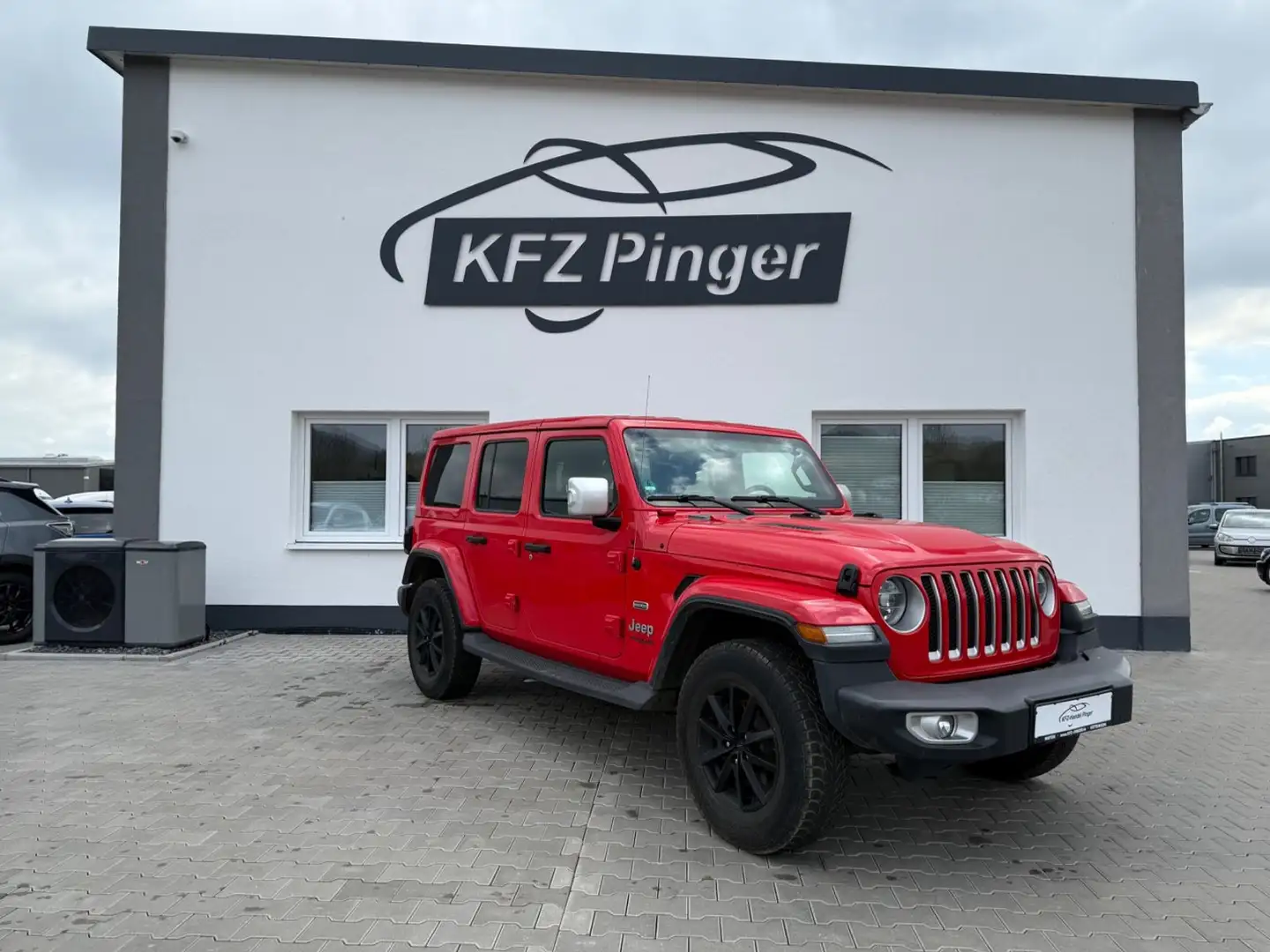 Jeep Wrangler / Wrangler Unlimited Sahara Rot - 1