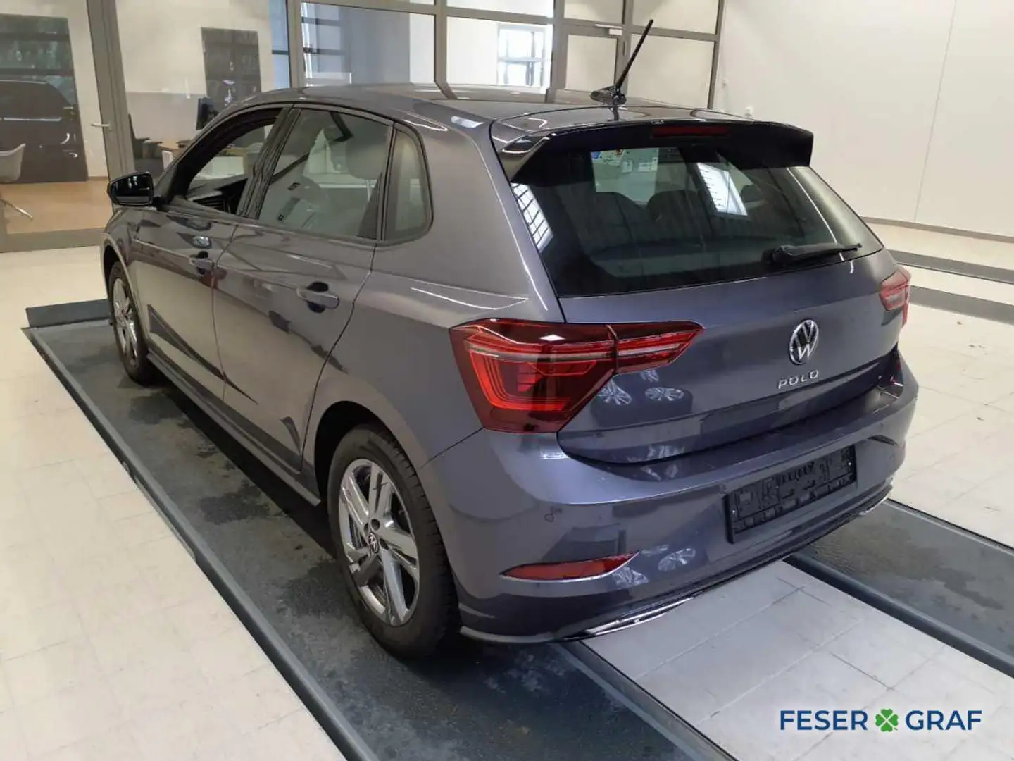 Volkswagen Polo R-Line 1.0 TSI DSG 95PS Grau - 2