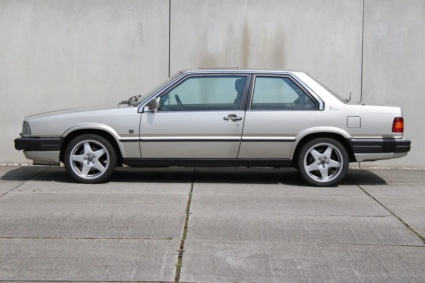 Volvo 780 Coupe 2.8 V6 automaat - 1