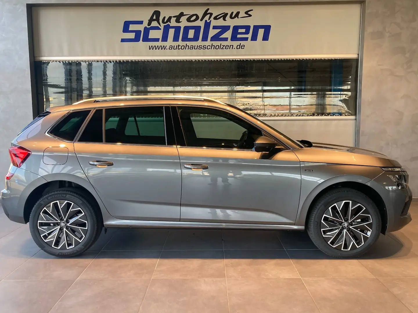 Skoda Kamiq Drive 1,0 TSI DSG Grigio - 2