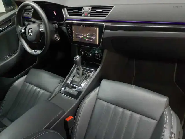 Skoda Superb view 9