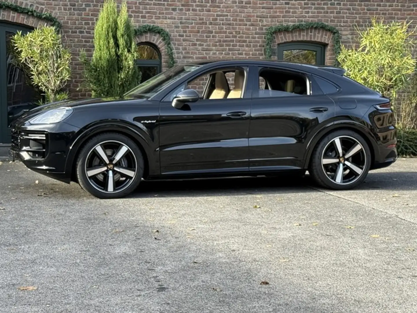 Porsche Cayenne E-Hybrid Coupe SPORTDESIGN*22 EXCLUSIVE*INNODRIVE Noir - 1