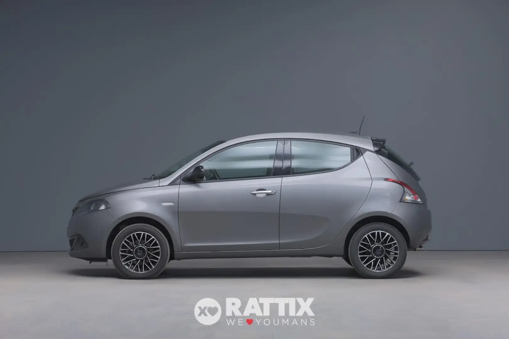 Lancia Ypsilon 1.0 Firefly Hybrid 70CV Platino Gris - 2