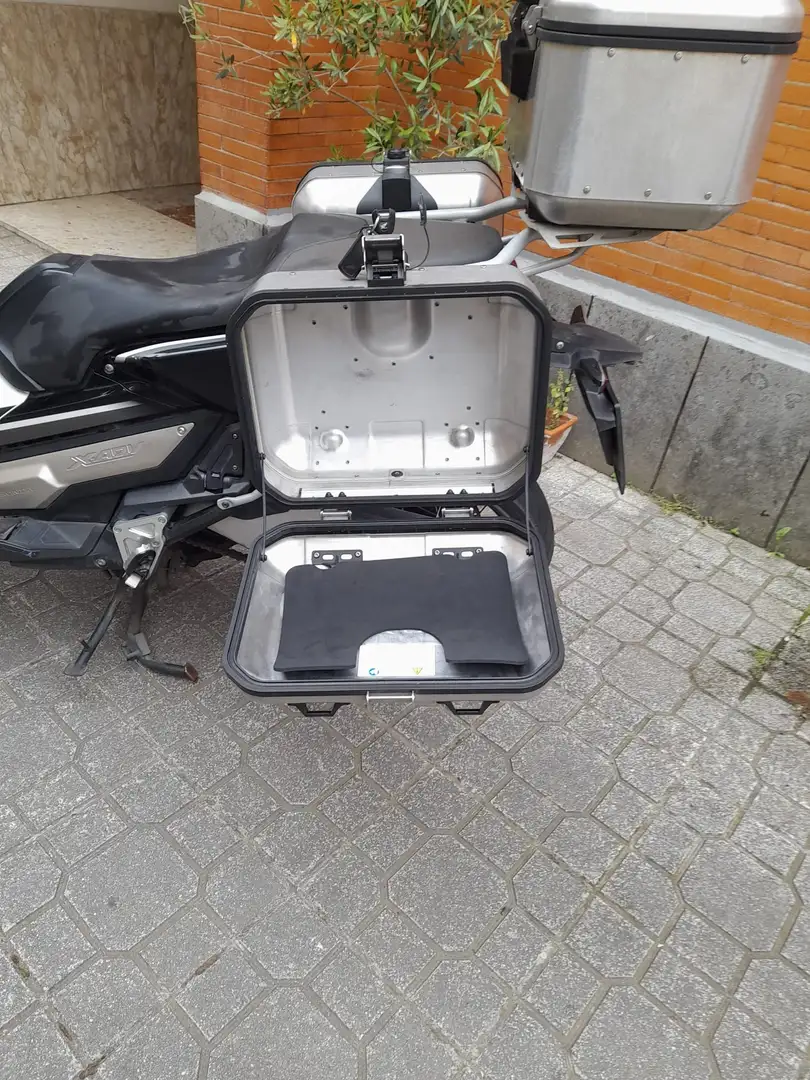 Honda X-ADV TRAVEL EDITION Blanc - 1