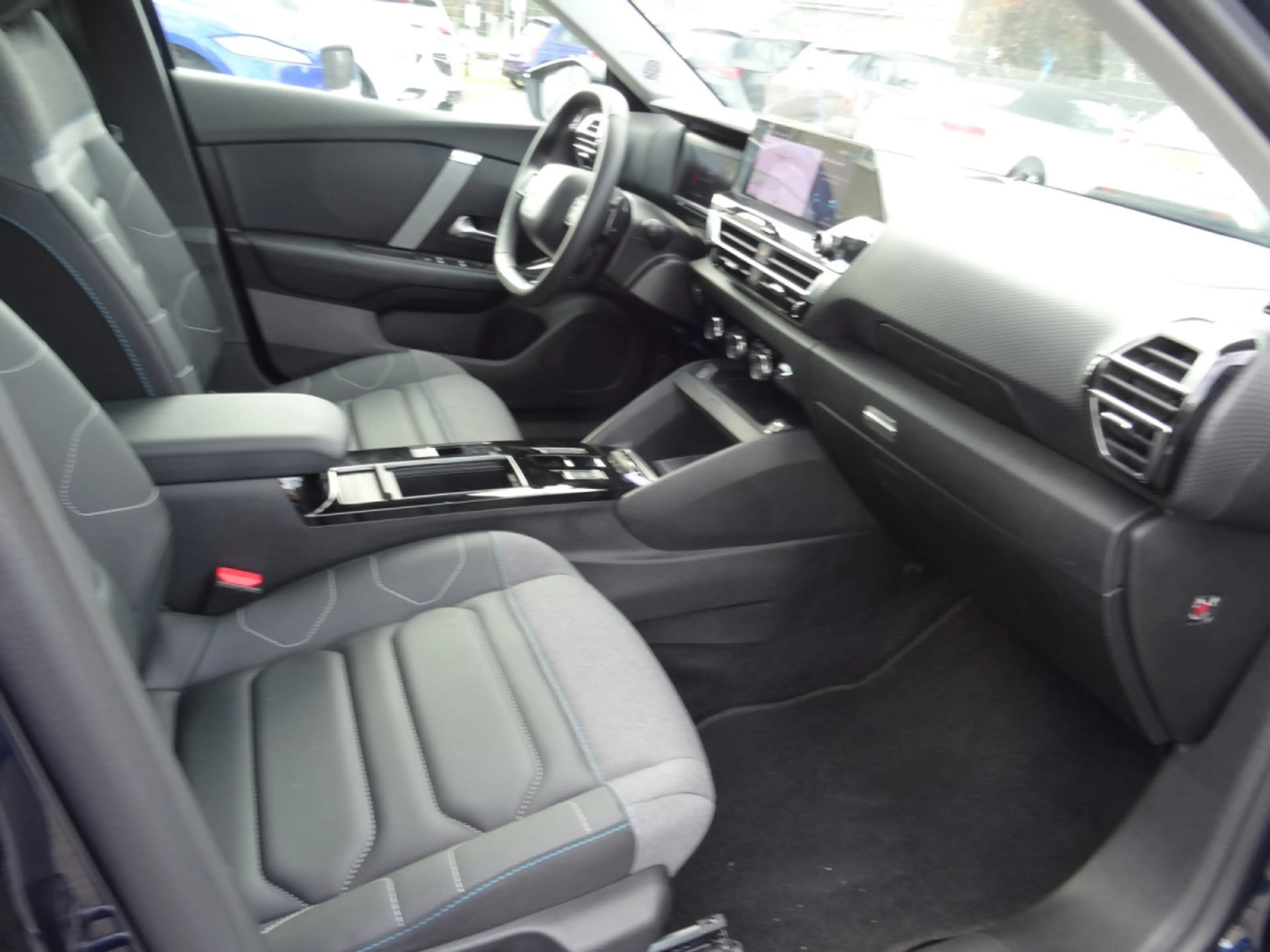 Citroen C4 MAX 1.5 Blue Hdi 130 Automatique — photo 13