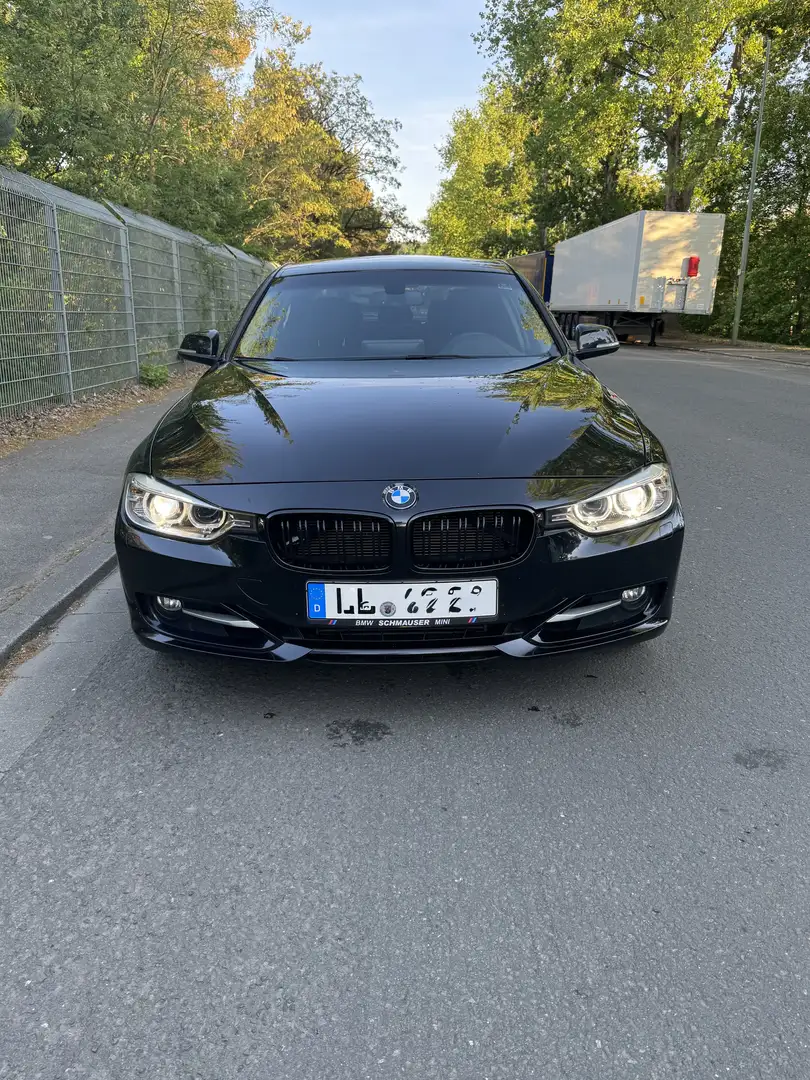 BMW 328 328i Sport - 2