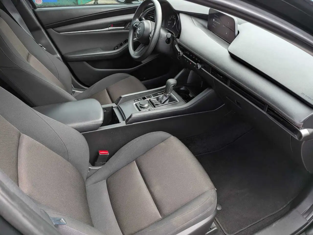 Mazda 3 снимка Mazda 3