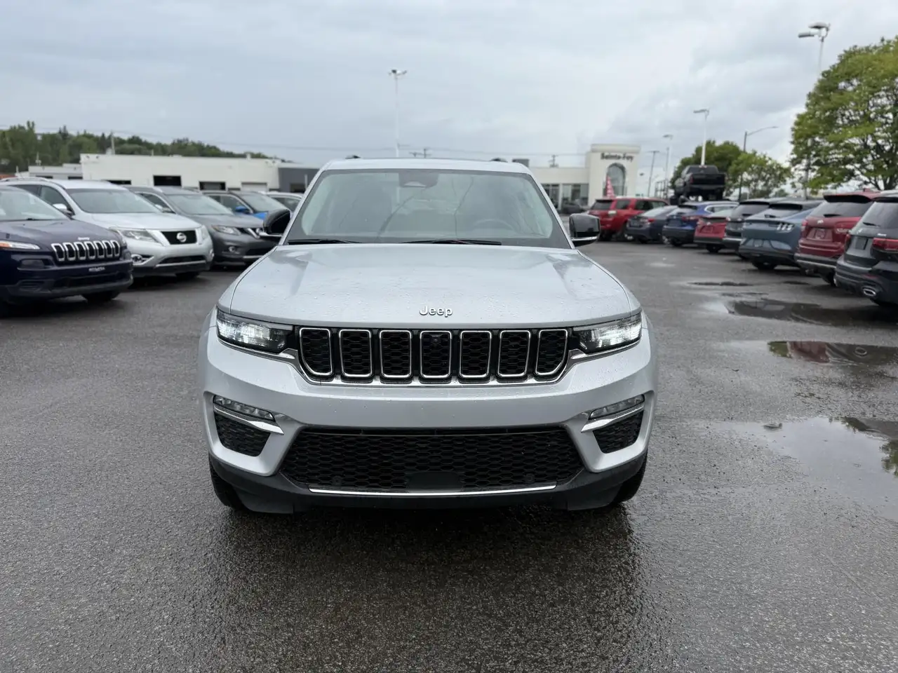 Jeep Grand Cherokee снимка Jeep Grand Cherokee