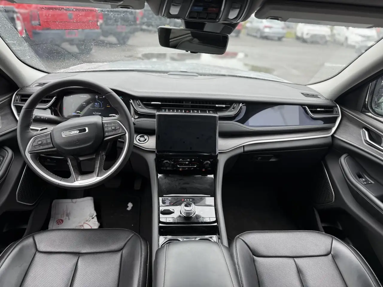 Jeep Grand Cherokee снимка Jeep Grand Cherokee