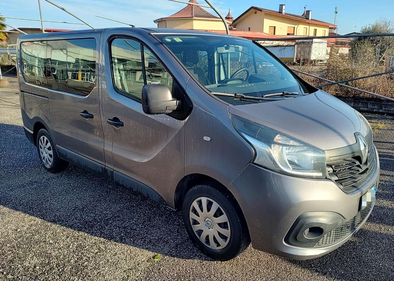 Renault Trafic Passenger