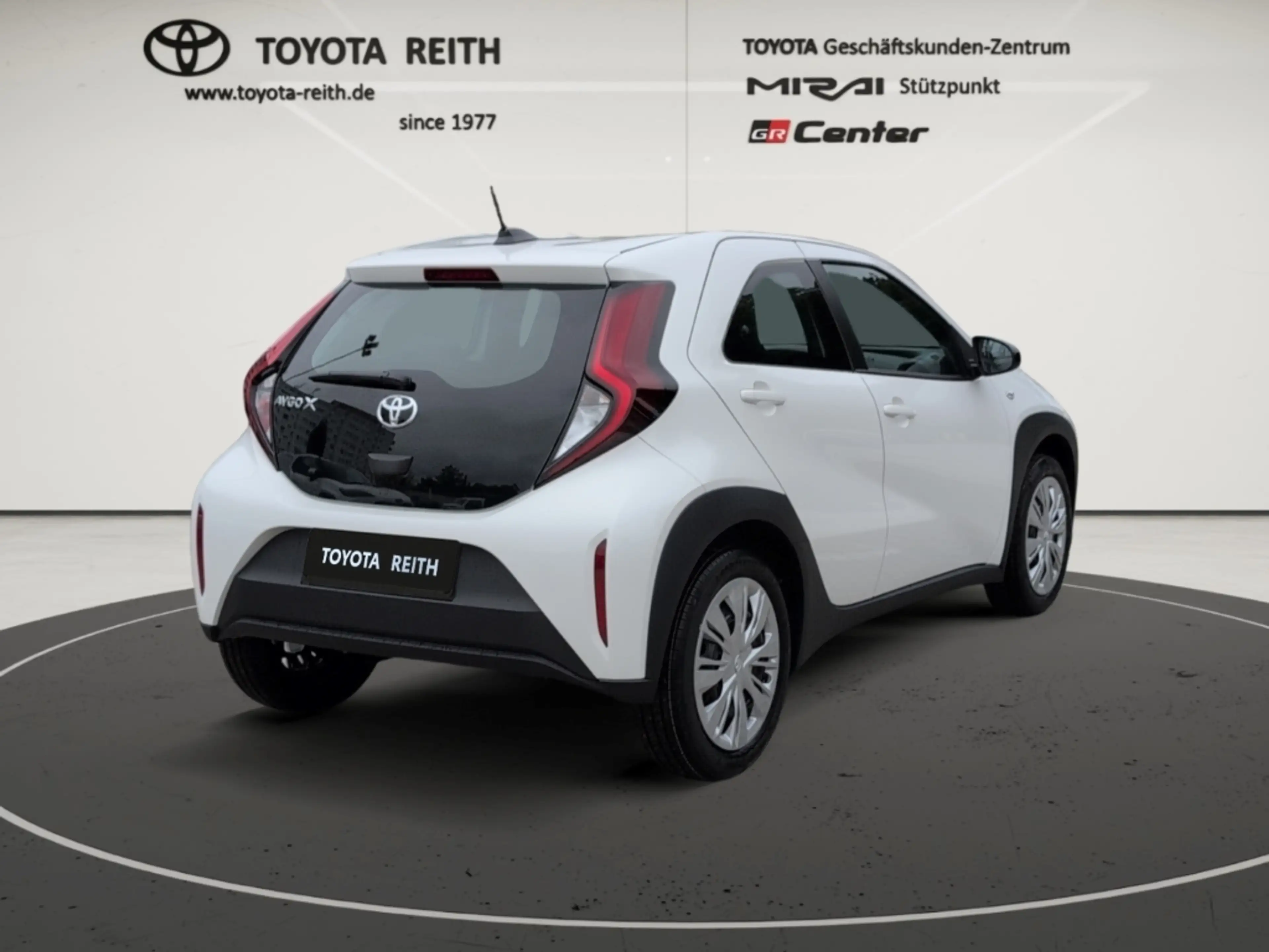 Toyota Aygo X 1.0 VVT-i EU6e 1,0 l Business Edition 5 M T Apple — photo 5