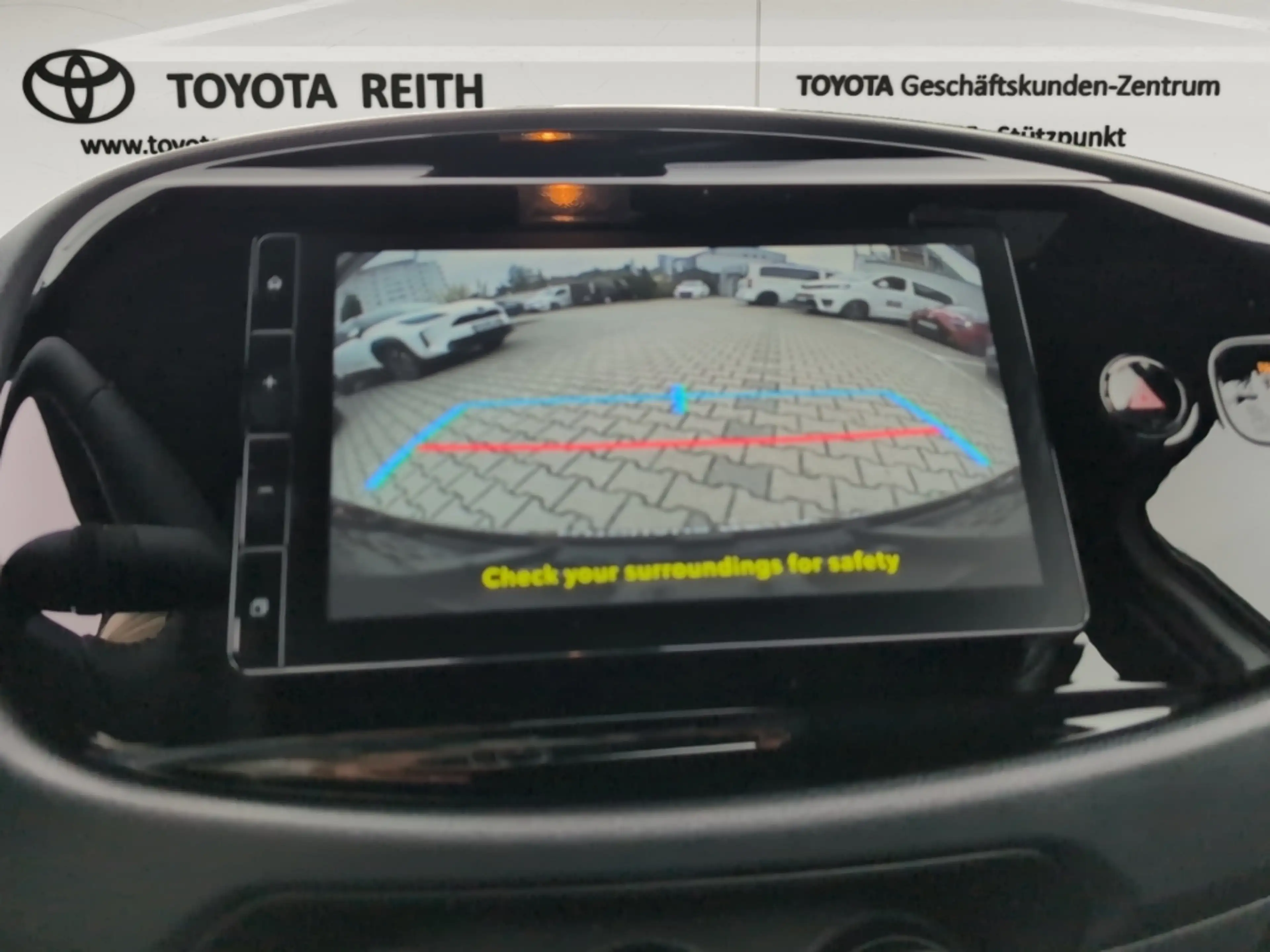 Toyota Aygo X 1.0 VVT-i EU6e 1,0 l Business Edition 5 M T Apple — photo 10