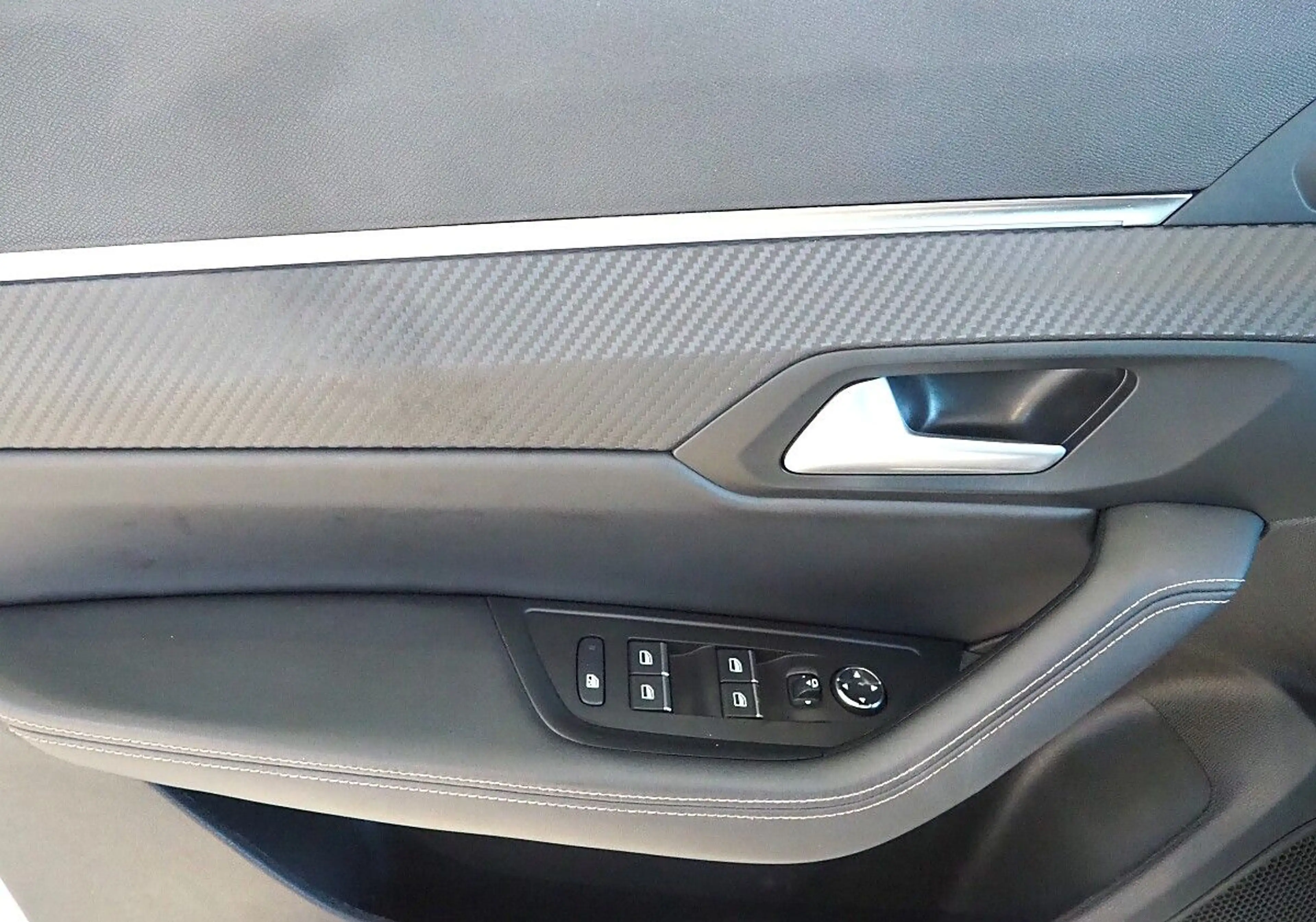 Peugeot 508 1,5 BlueHDi 130 EAT8 S&S GT Line Aut. -- Automat — photo 14