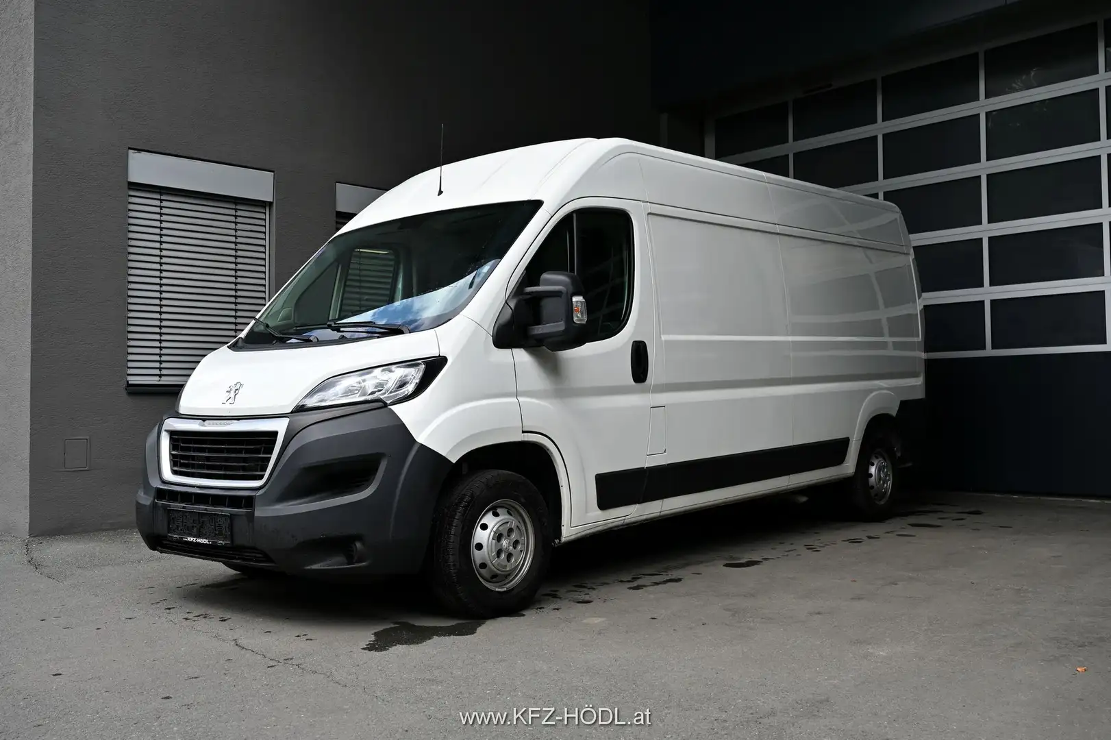 Peugeot Boxer 335 2.2 BlueHDi Pro L3H2 S&S Pickerl NEU Biały - 1