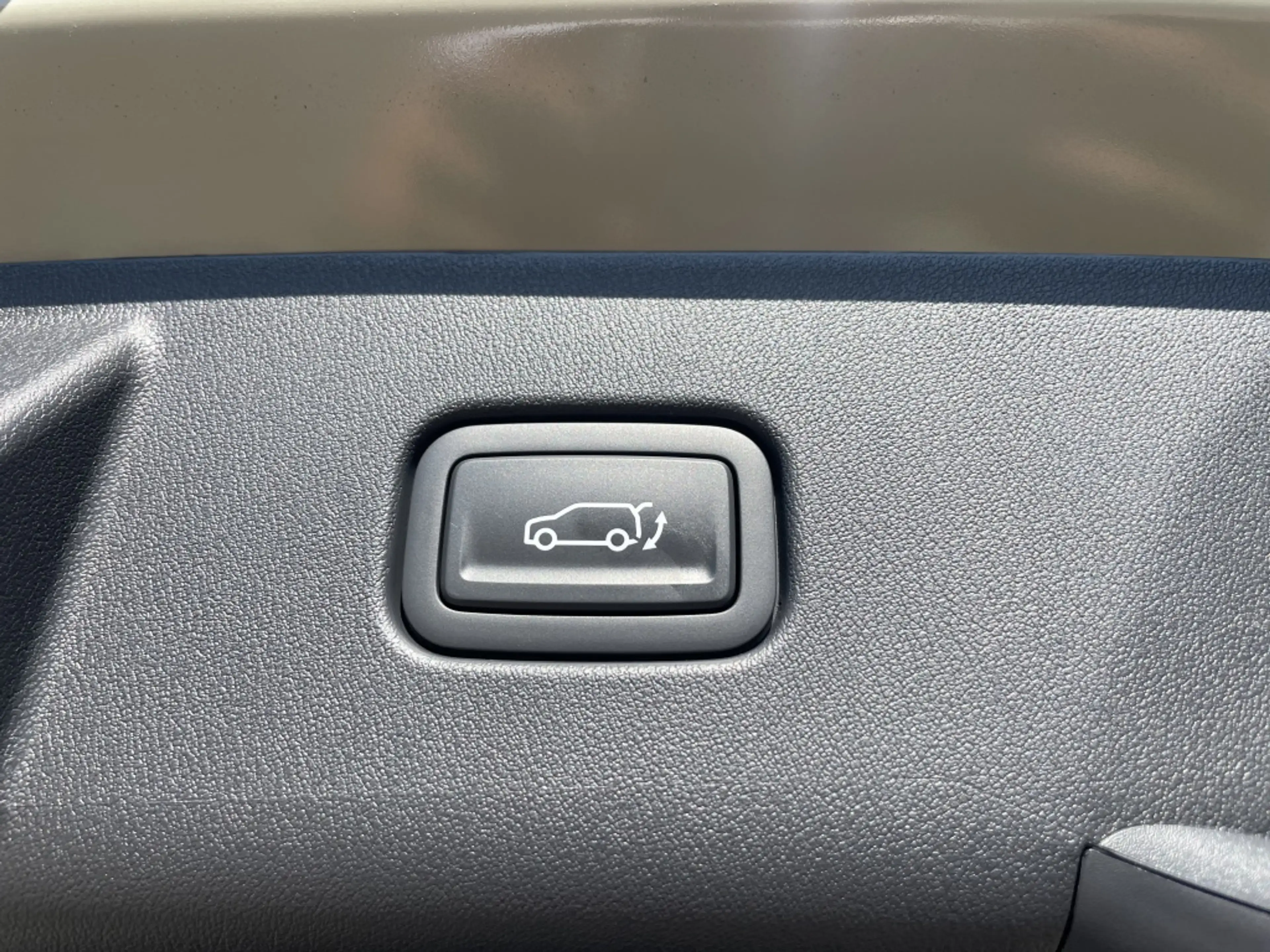 Kia Seltos 1.6 GDi Hyb. X-Line — photo 10