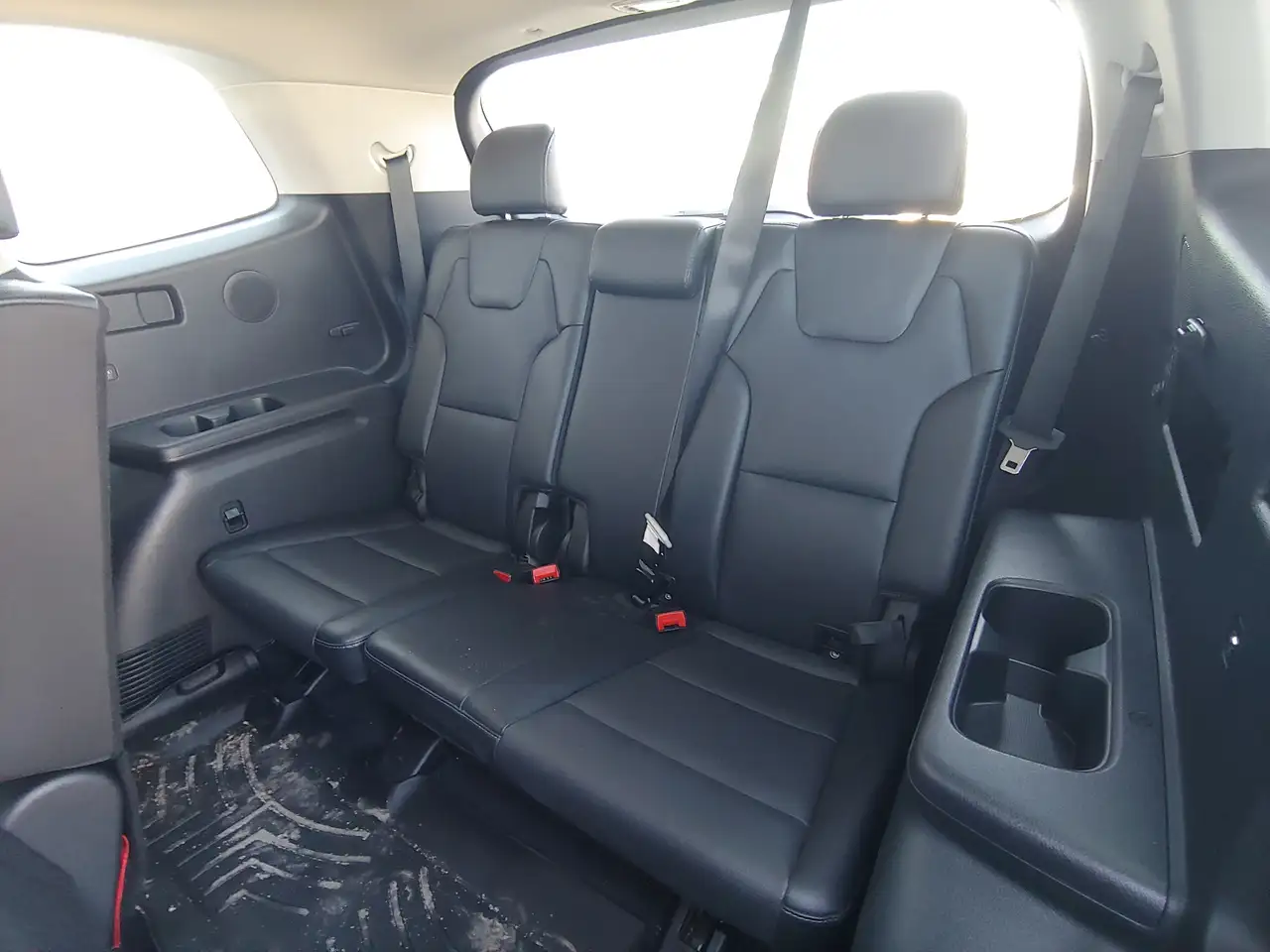 Kia Telluride снимка Kia Telluride