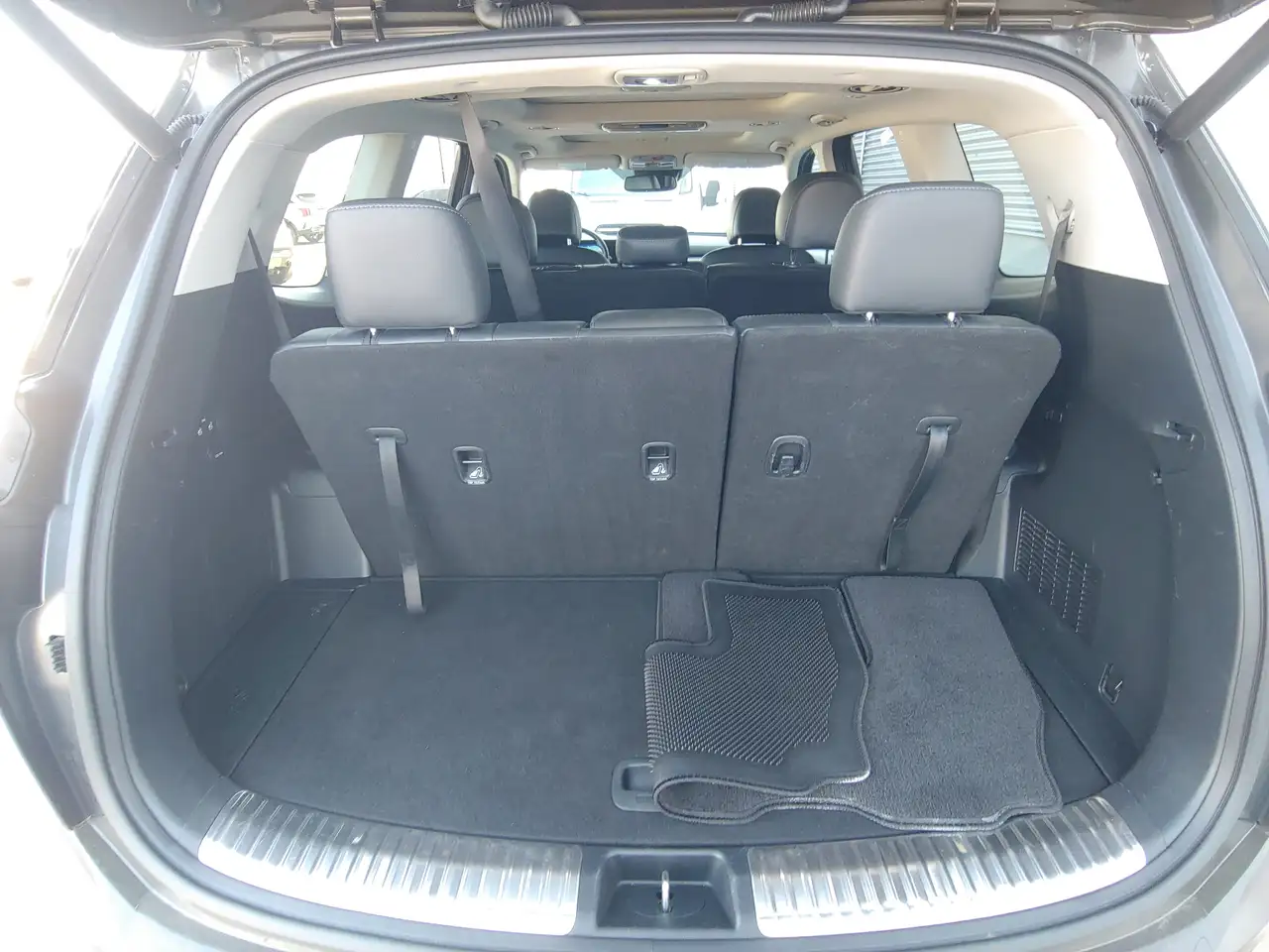 Kia Telluride снимка Kia Telluride