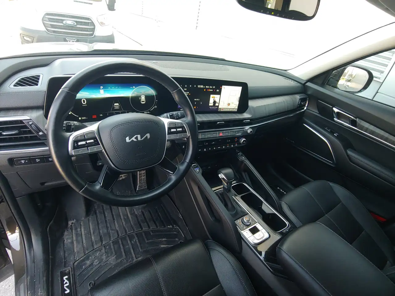 Kia Telluride снимка Kia Telluride
