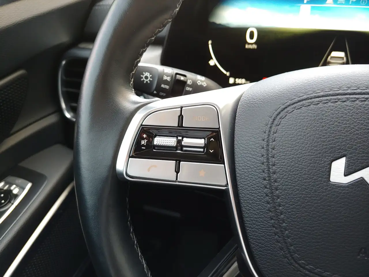 Kia Telluride снимка Kia Telluride