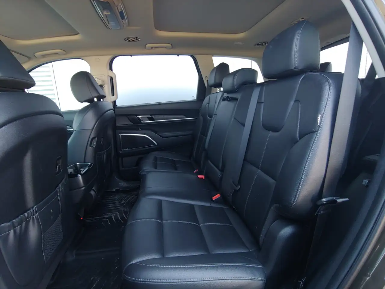 Kia Telluride снимка Kia Telluride