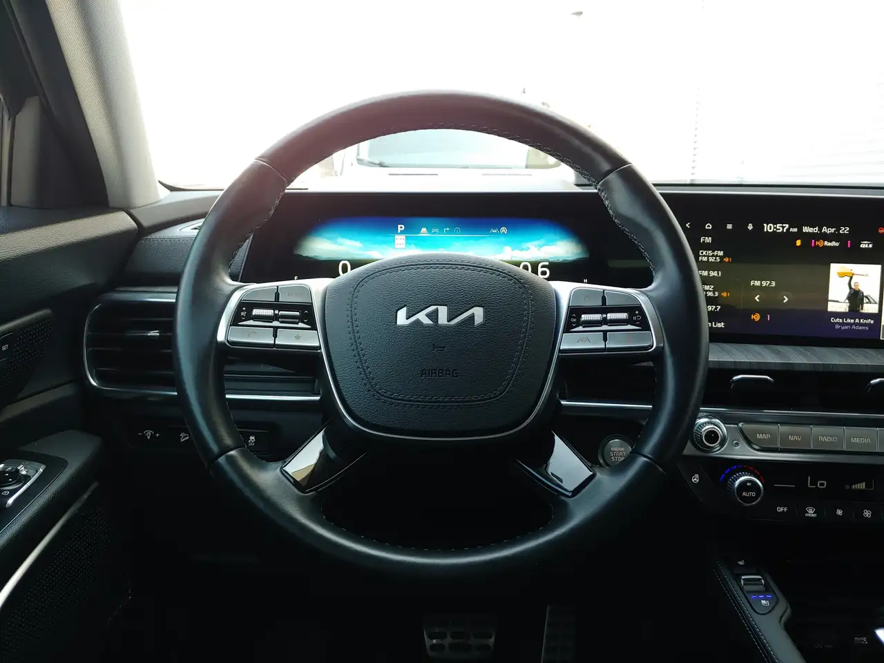 Kia Telluride снимка Kia Telluride