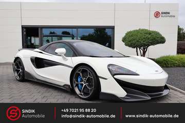 600 LT Spider Keramik-Kamera-Lift-Navi-B&W Sound