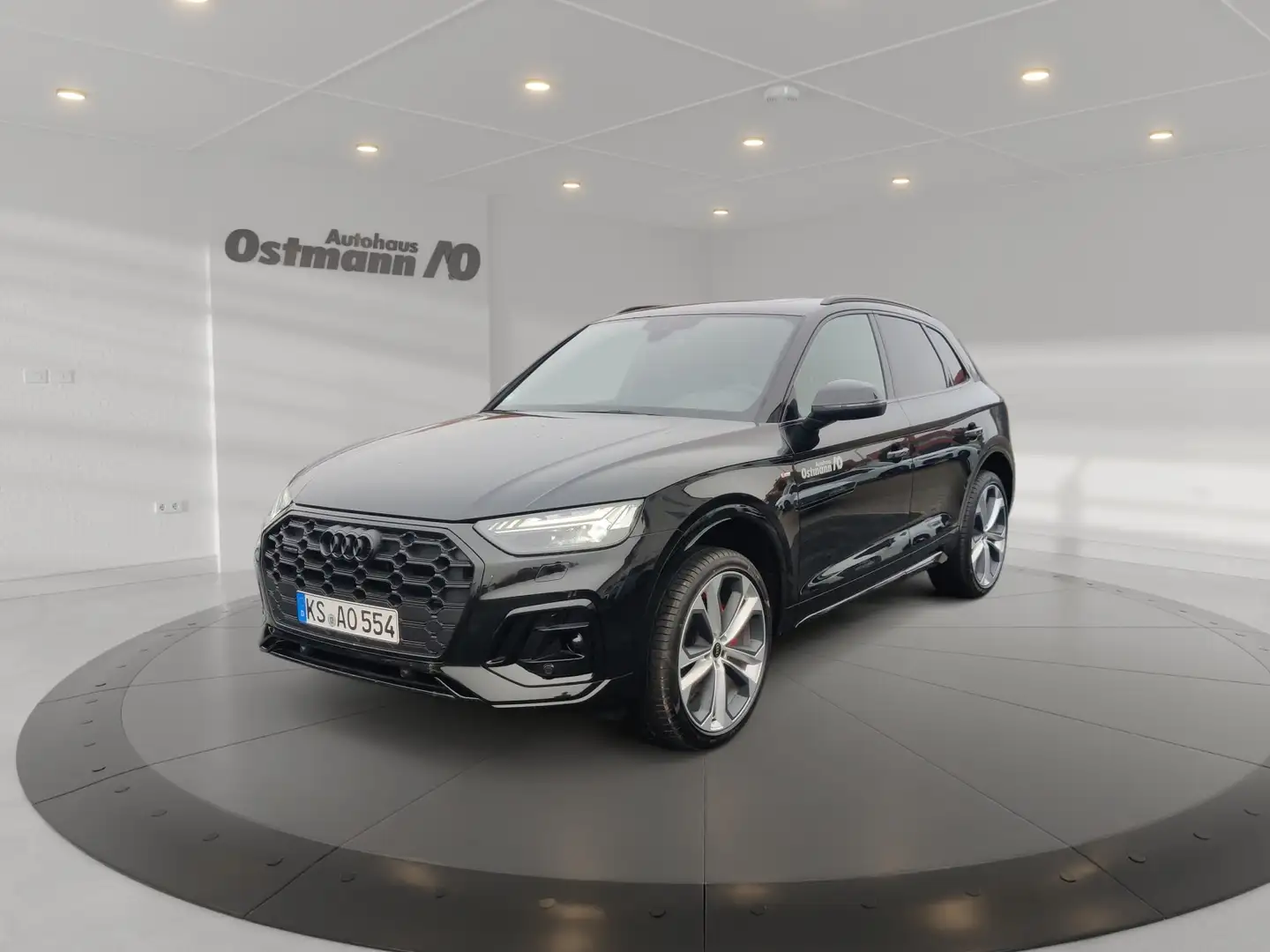 Audi Q5 40 2.0 TFSI quattro S-Line FLA Pano MATRIX Schwarz - 1