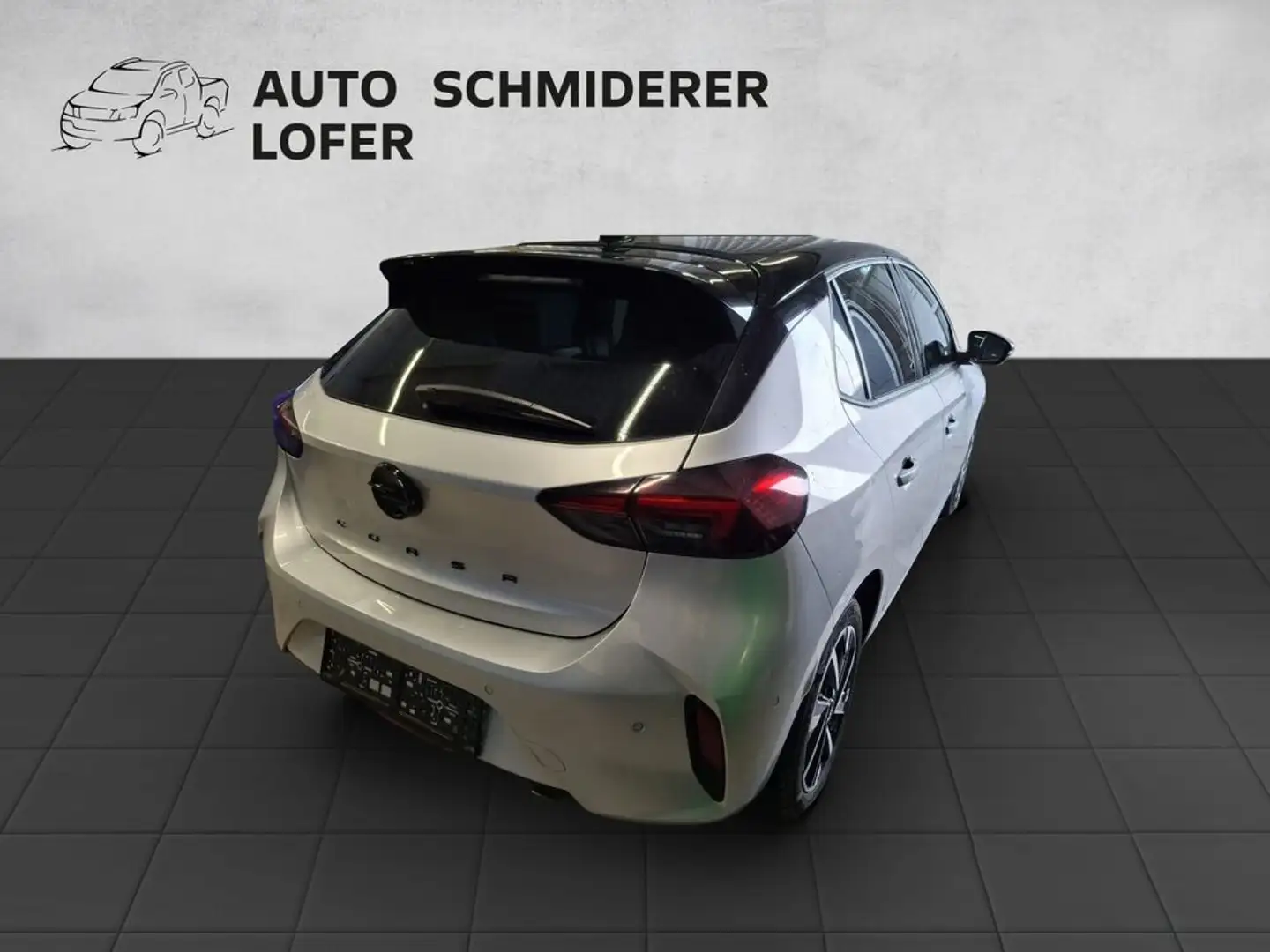 Opel Corsa GS 1.2 DI Turbo 100 8-AT Silber - 2