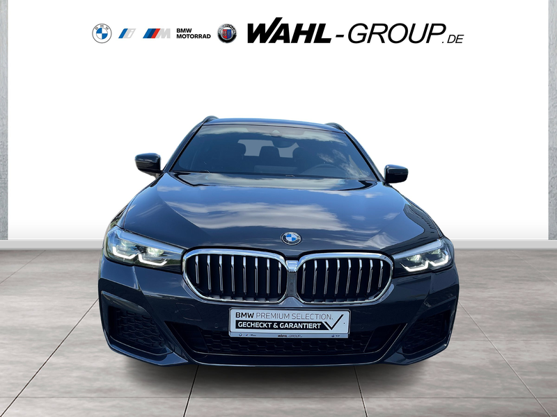 BMW 540 d xDrive Touring — photo 6