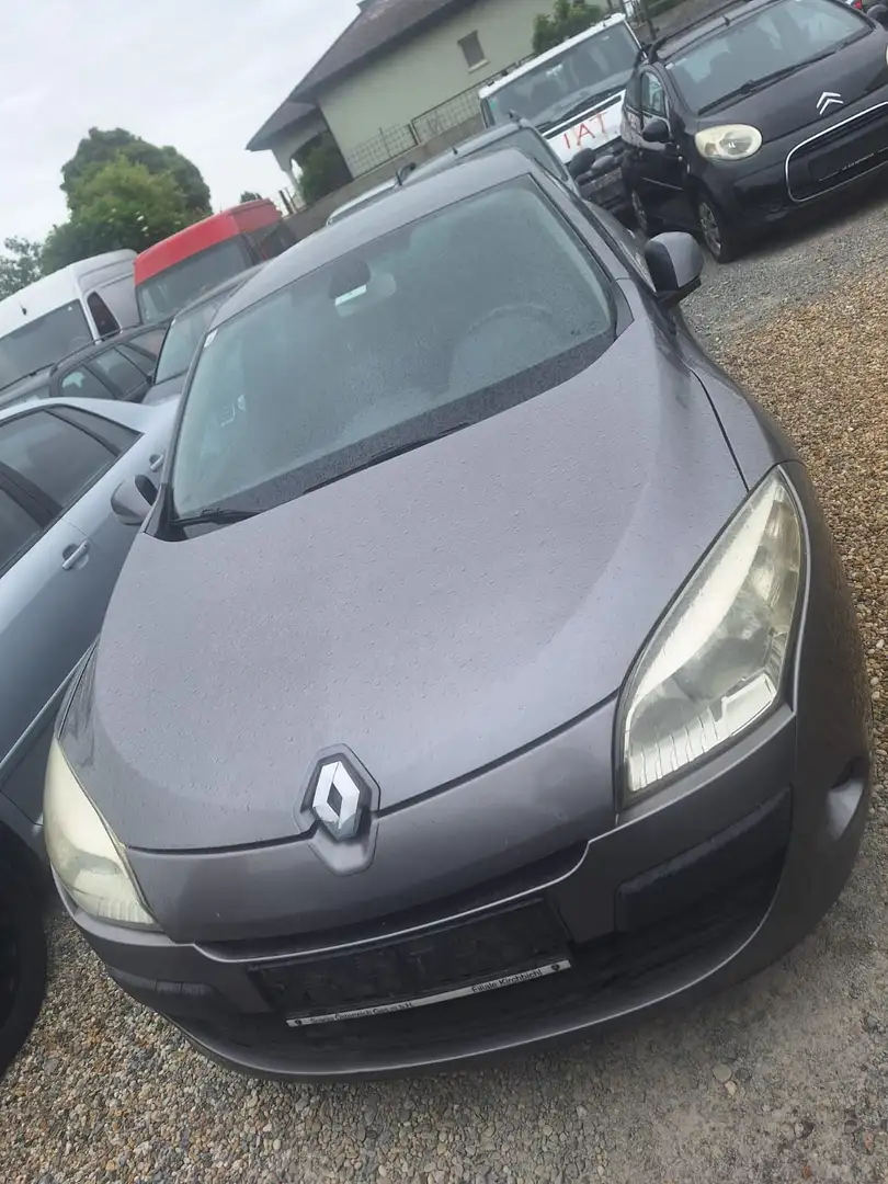 Renault Megane Mégane dCi 90 DPF 1.5dci Silber - 1