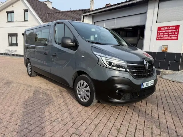 Renault Trafic 6 places, H1L2,euro 6d,GPS,caméra,airco