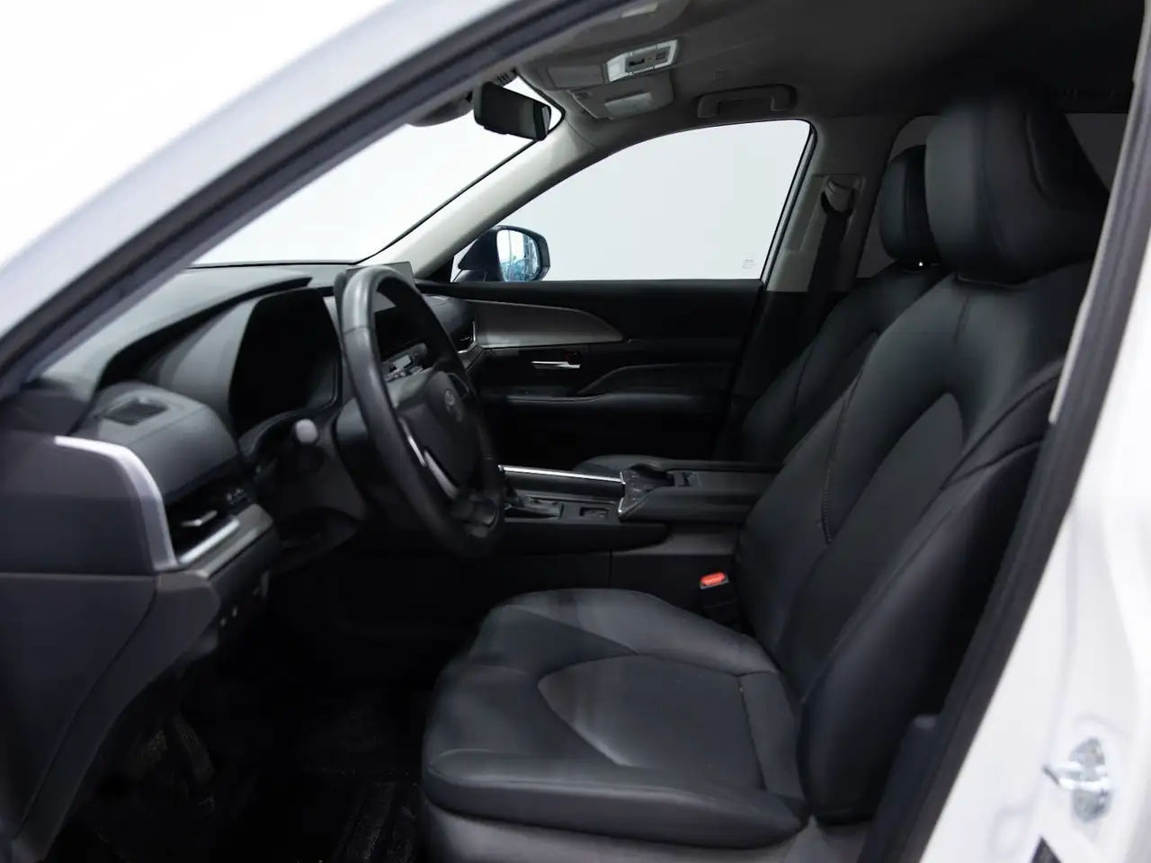 Toyota Grand Highlander fotografie Toyota Grand Highlander