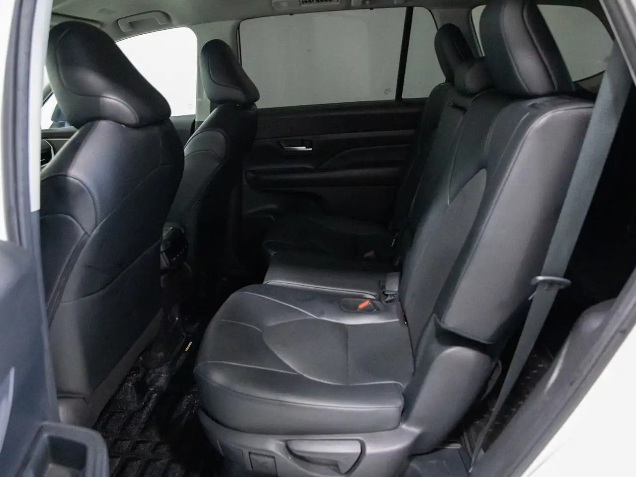 Toyota Grand Highlander fotografie Toyota Grand Highlander