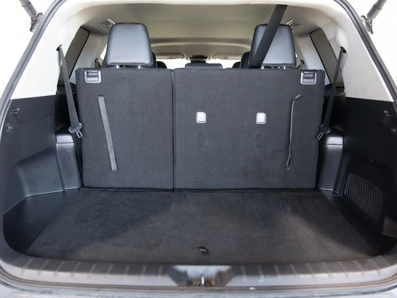 Toyota Grand Highlander fotografie Toyota Grand Highlander