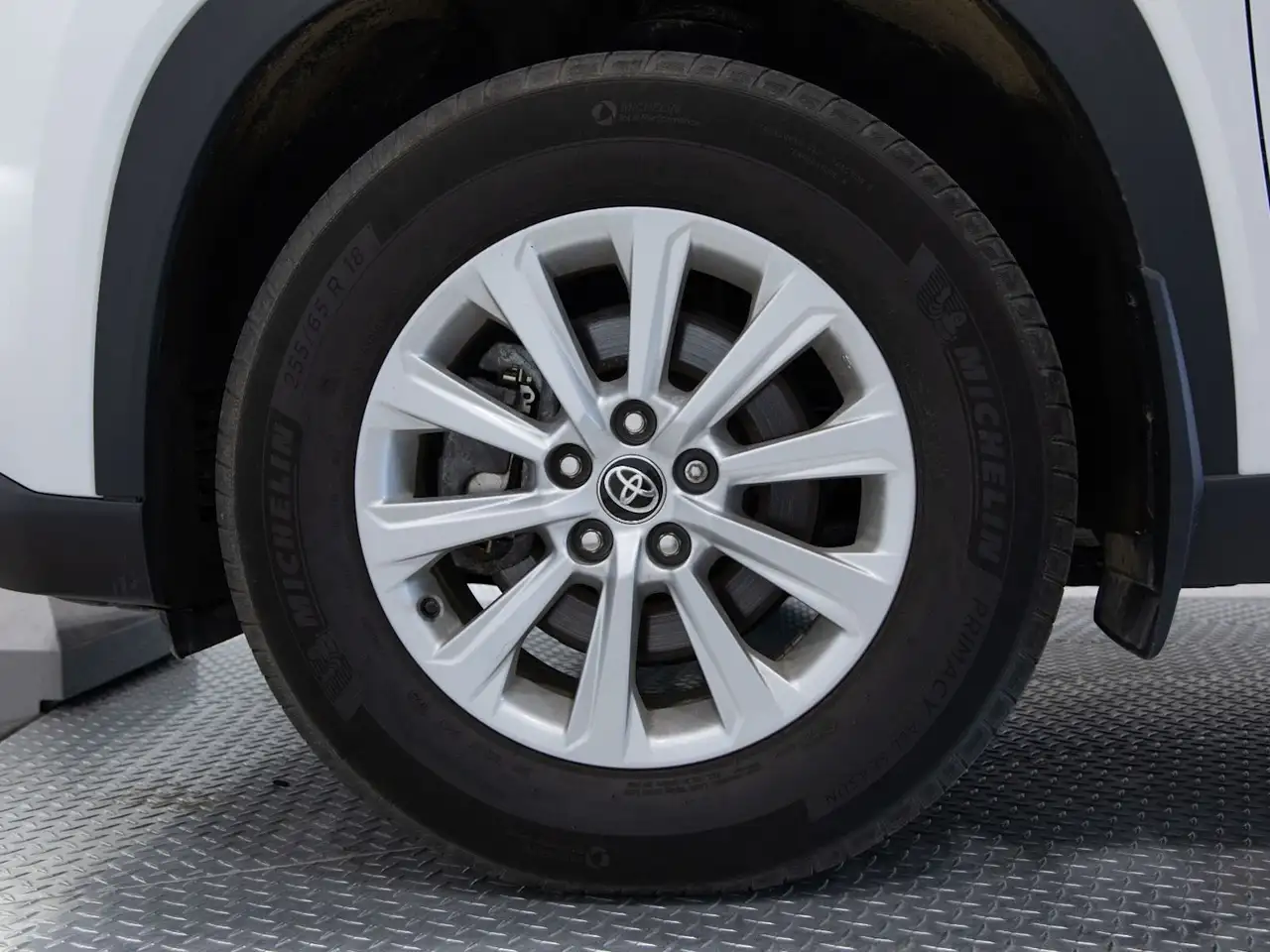 Toyota Grand Highlander fotografie Toyota Grand Highlander